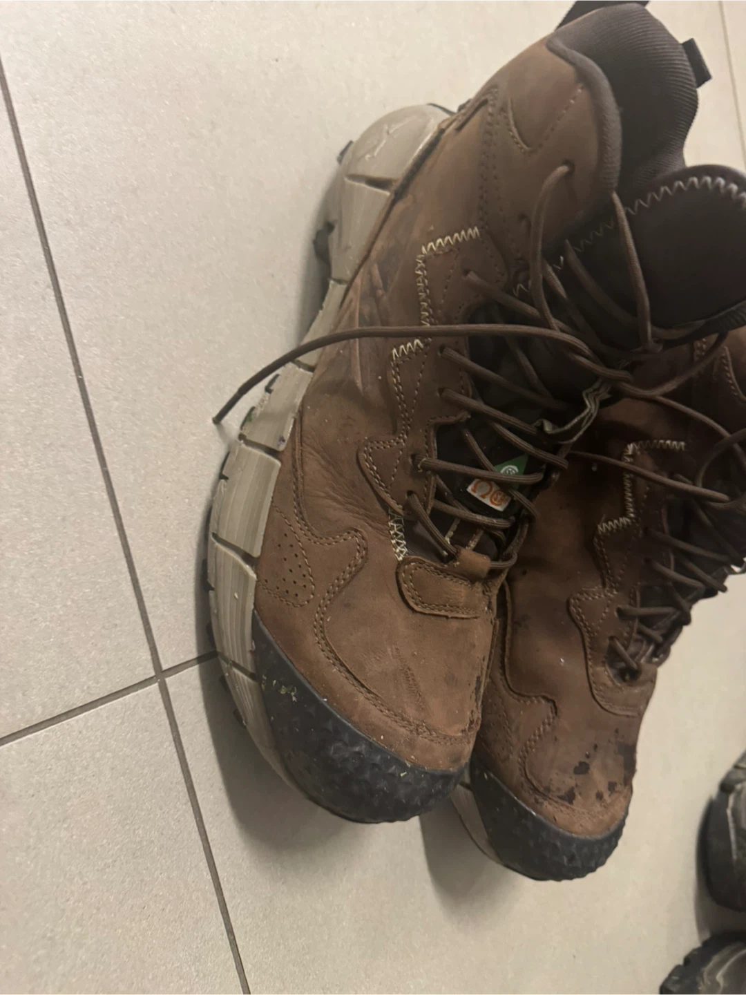 Reebok Brown Leather Boots - Size 9.5 - photo 3