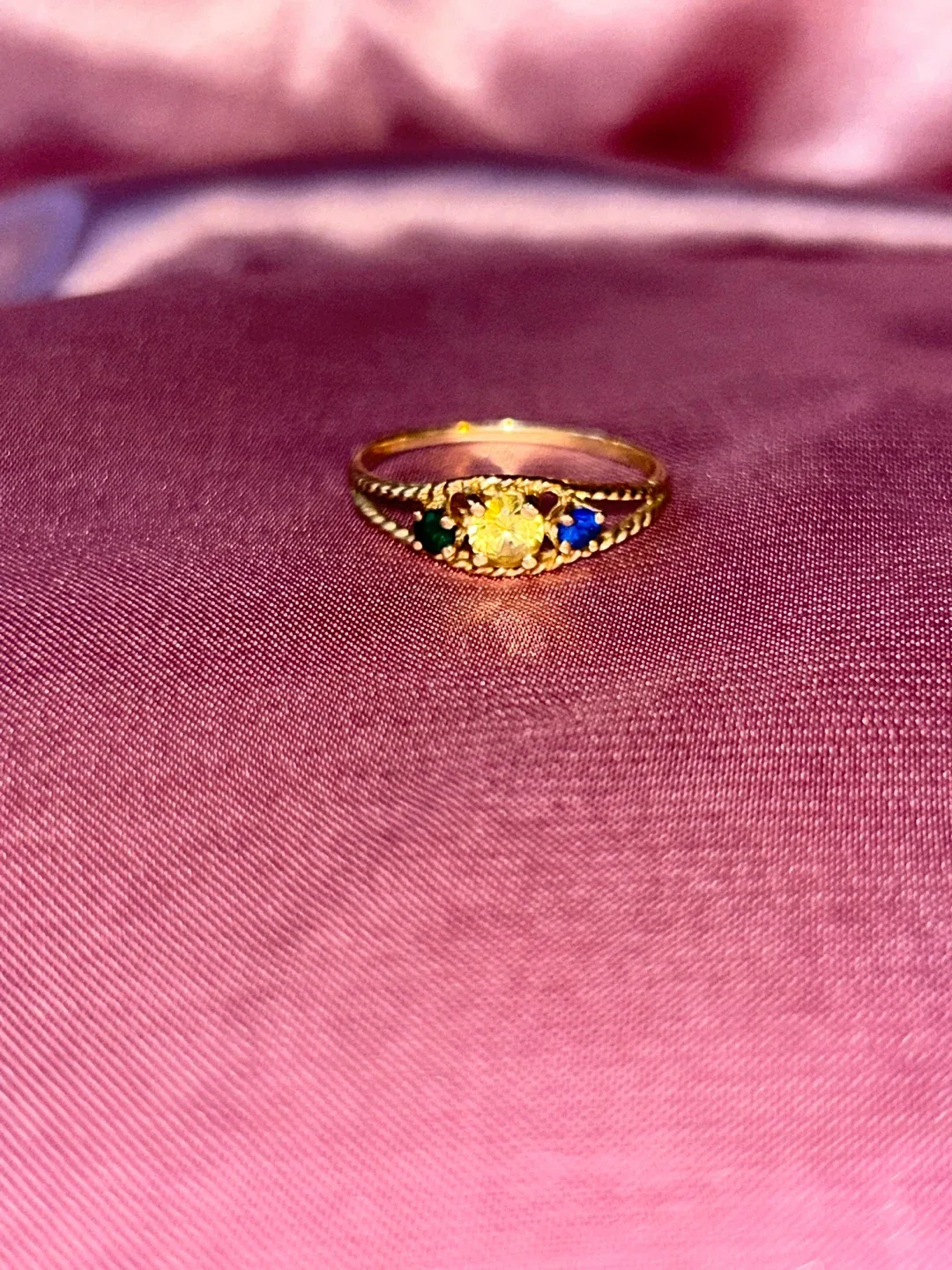 Vintage Gold Ring with Gemstones
