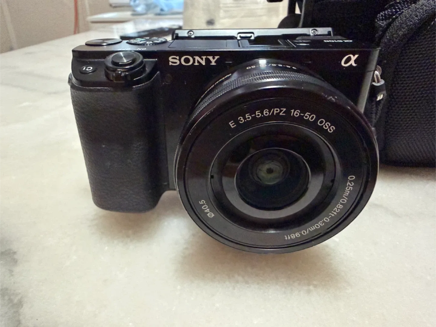 Sony Alpha a6100 Camera with 16-50mm Lens