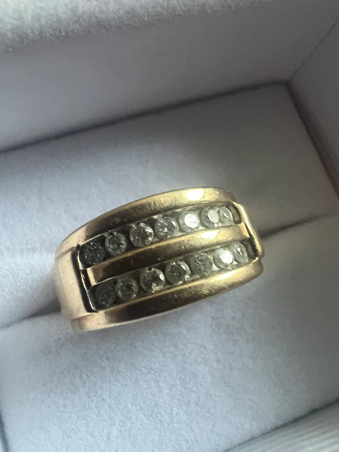 10K Gold Diamond Ring - photo 3