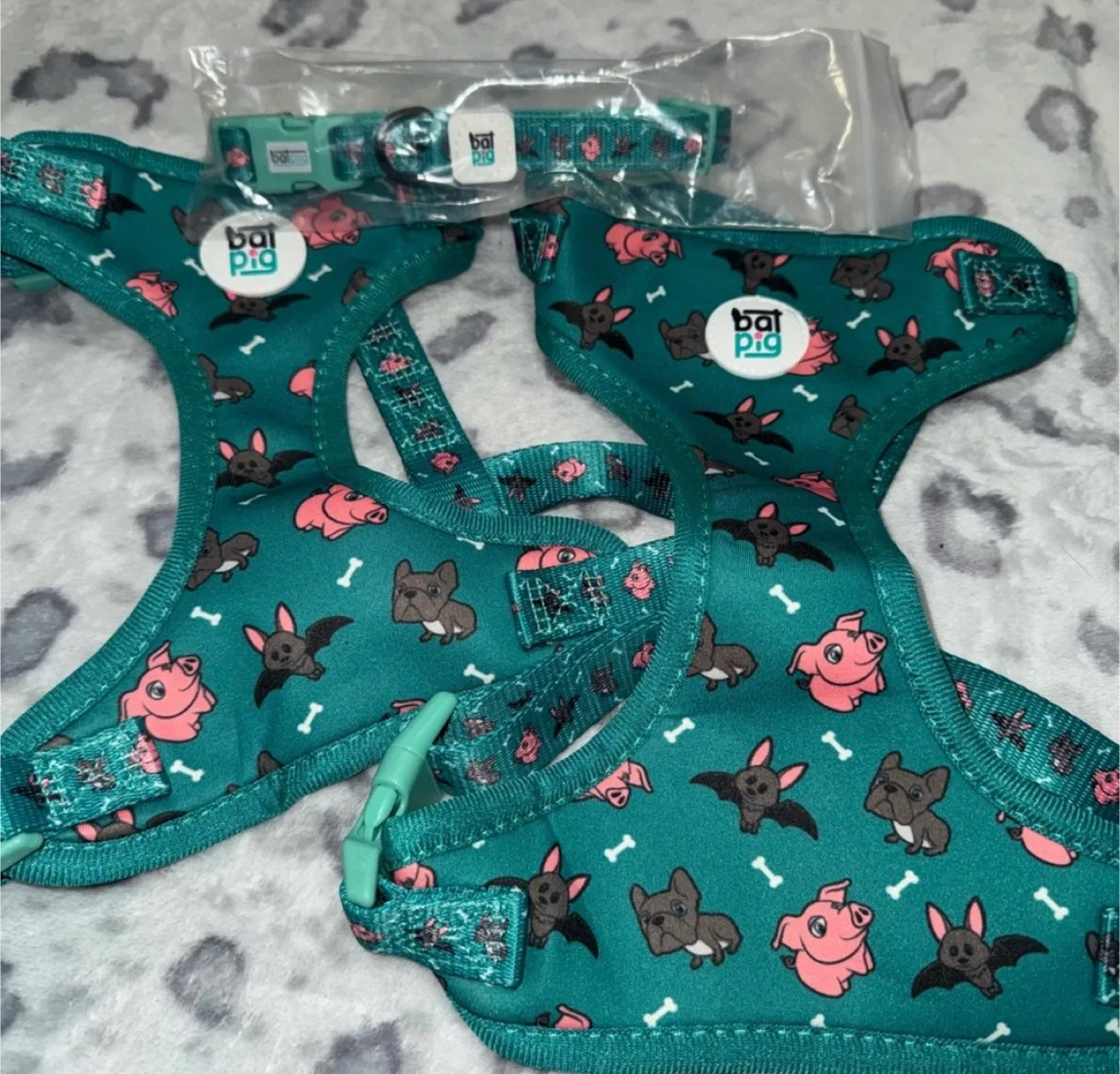 batpig Dog Hoodie, Harness, Collar Set - S/M image indicator(6)