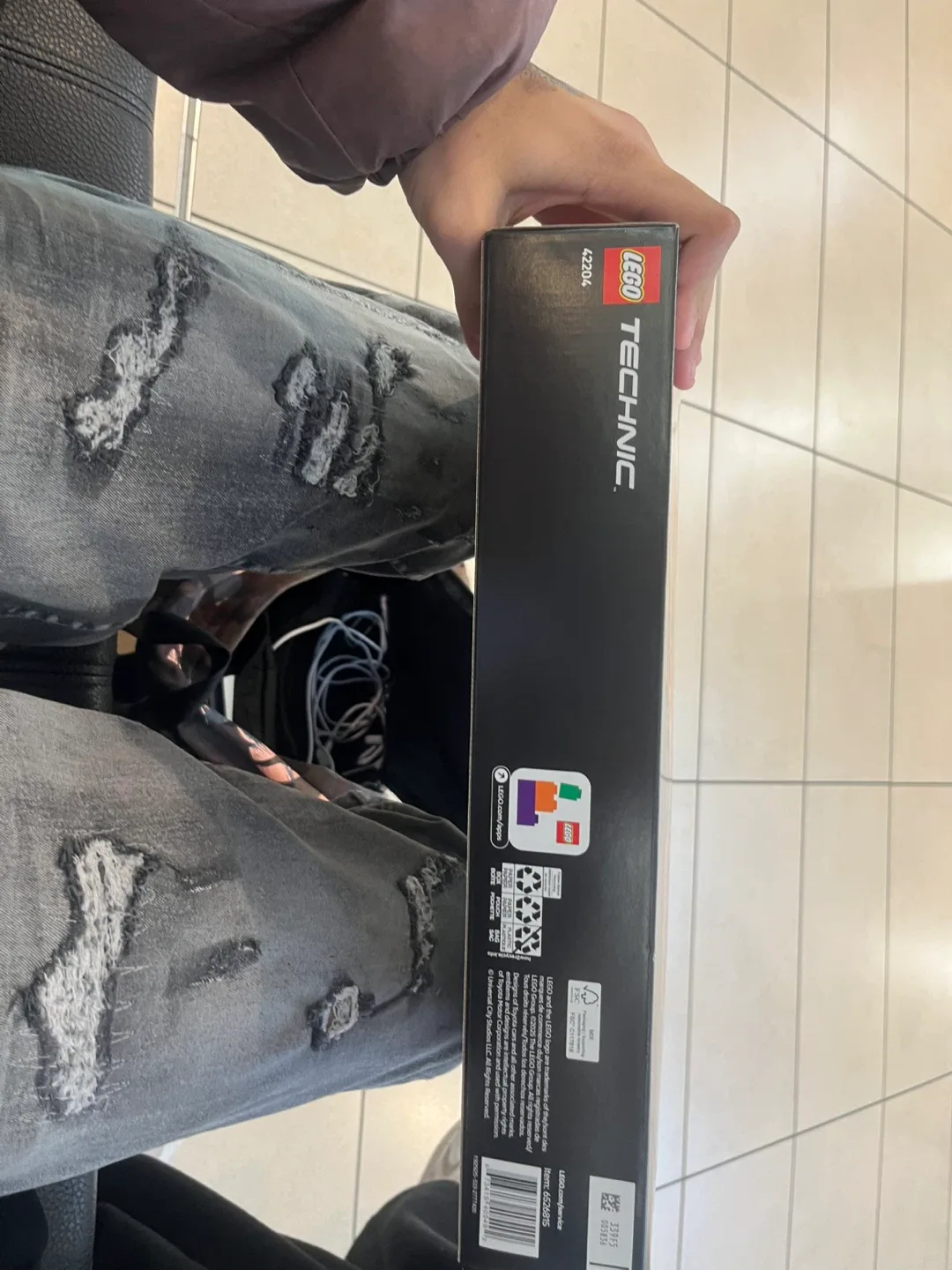 LEGO Technic 42204 Fast & Furious Toyota Supra MK4 image indicator(6)