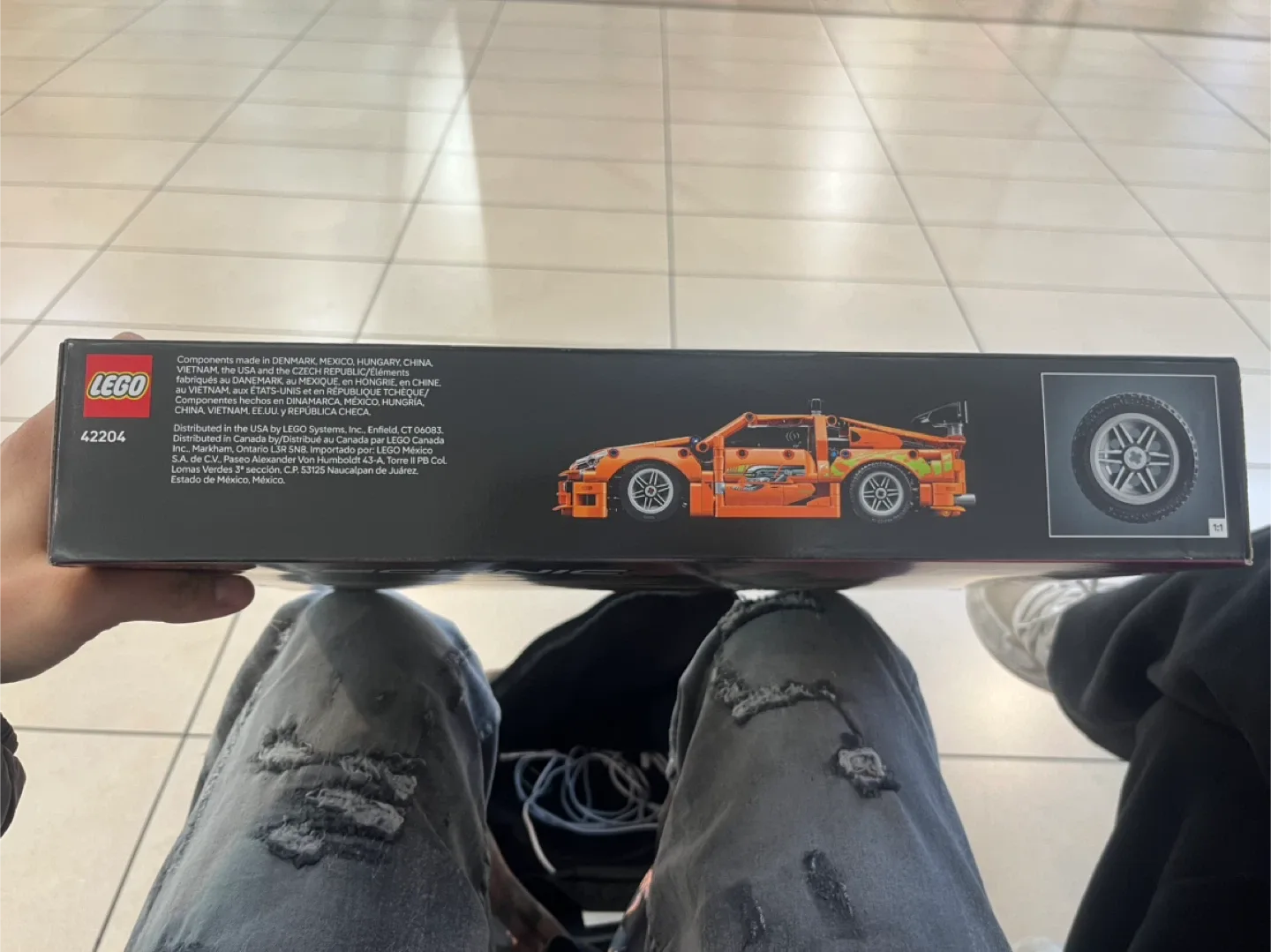 LEGO Technic 42204 Fast & Furious Toyota Supra MK4 image indicator(4)