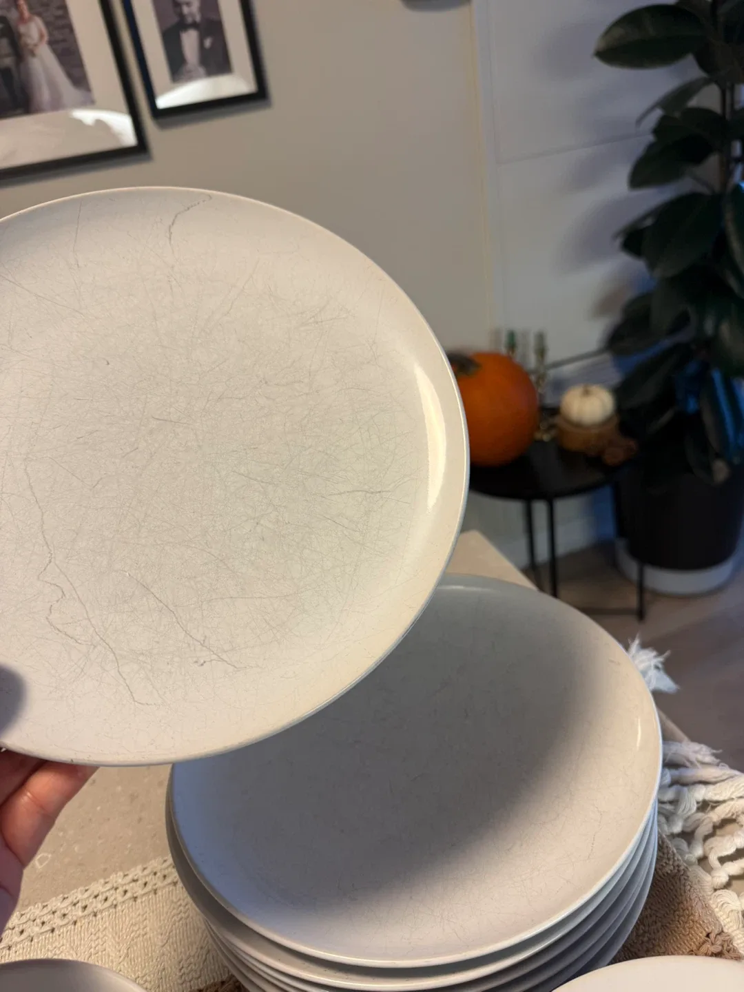 25-piece White Dinnerware Set