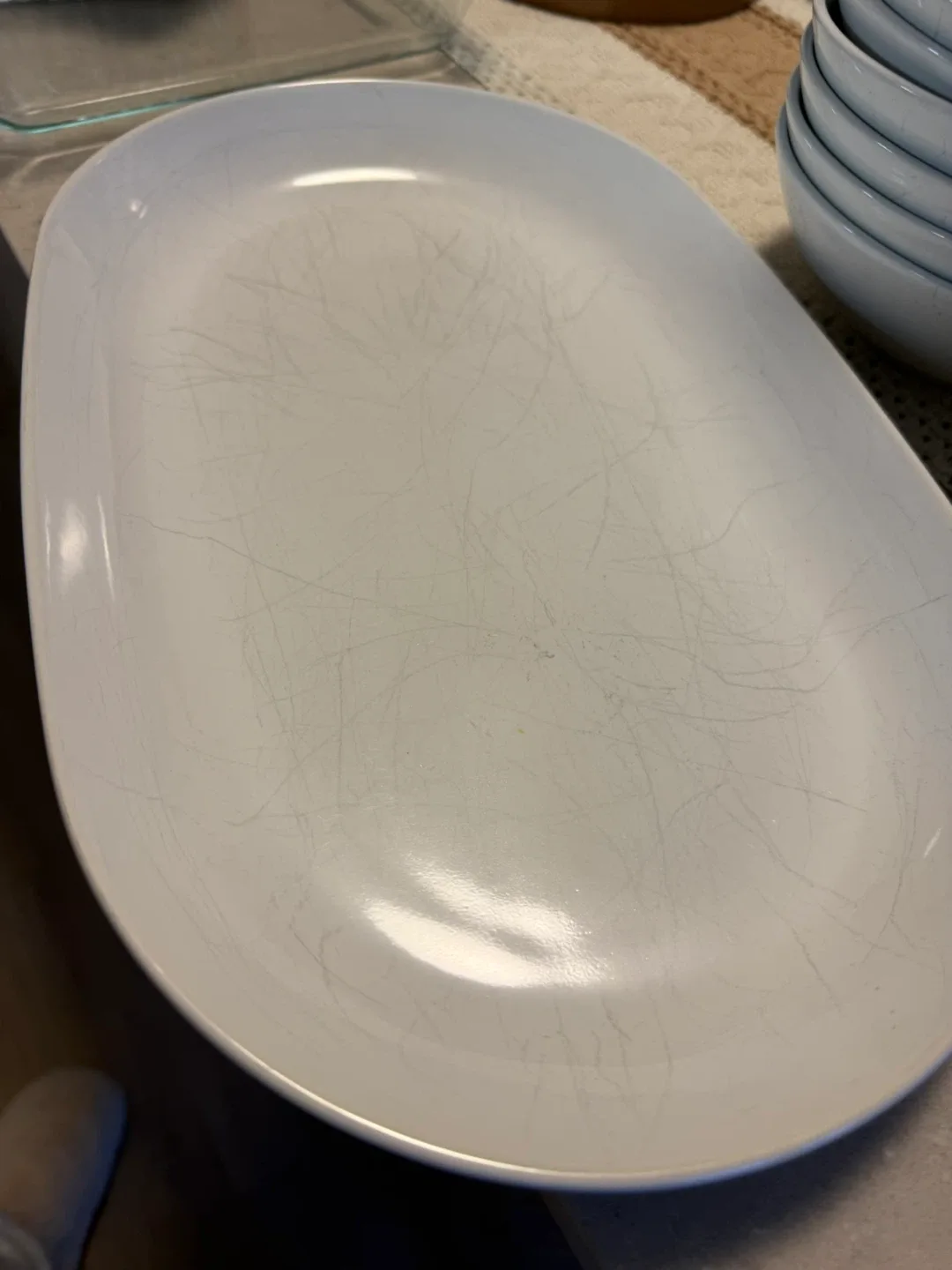 25-piece White Dinnerware Set image indicator(4)