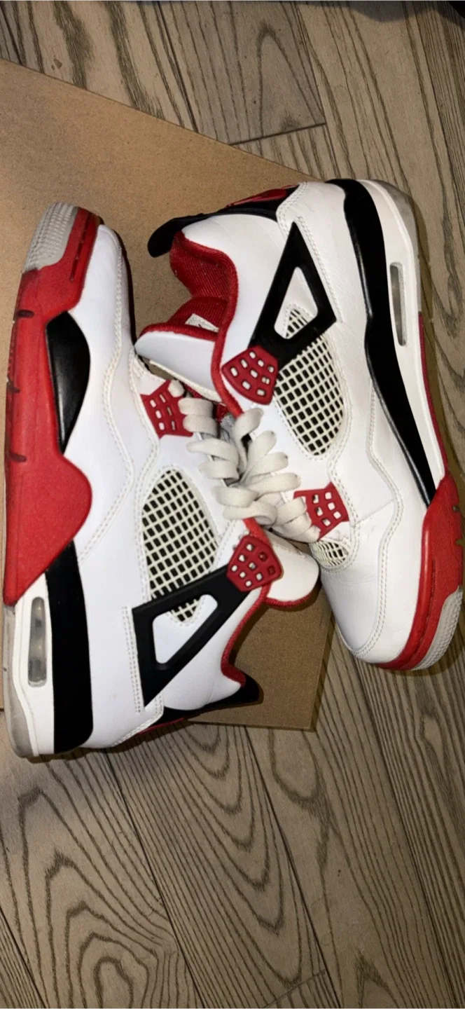 Nike Air Jordan 4 - Fire Red image indicator(3)