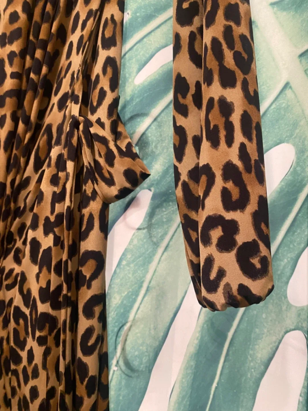 Jones New York Leopard Print Duster Dress!!! image indicator(4)