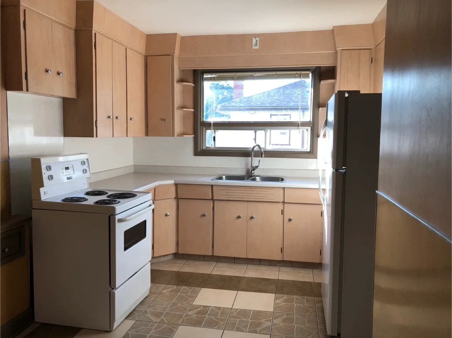 3 BR Upper Duplex for RENT image indicator(4)