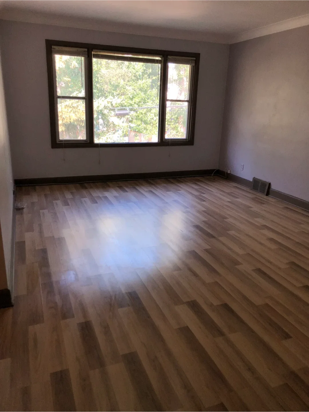 3 BR Upper Duplex for RENT image indicator(3)