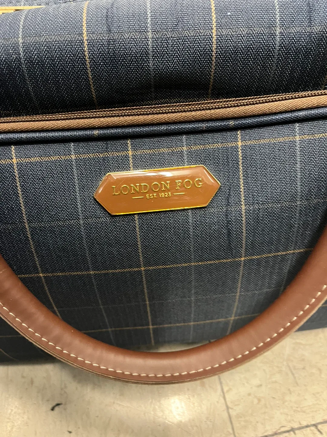 London Fog Plaid Duffle Bag image indicator(3)