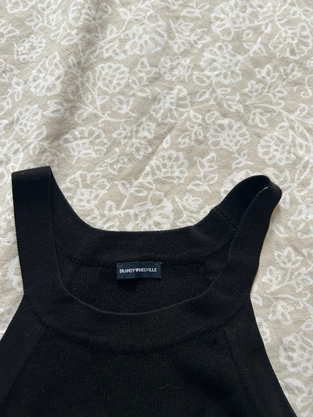 Brandy Melville Black Tank Top - photo 2
