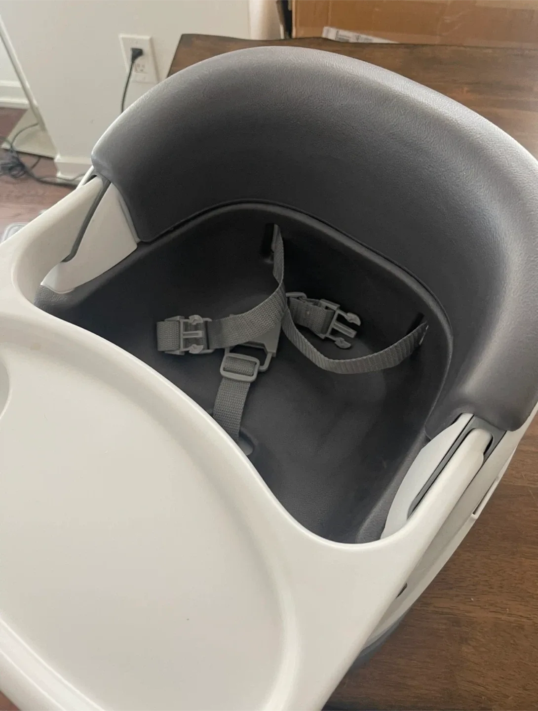 Ingenuity Baby Base 2-in-1 Booster Eating Tray Seat image indicator(2)