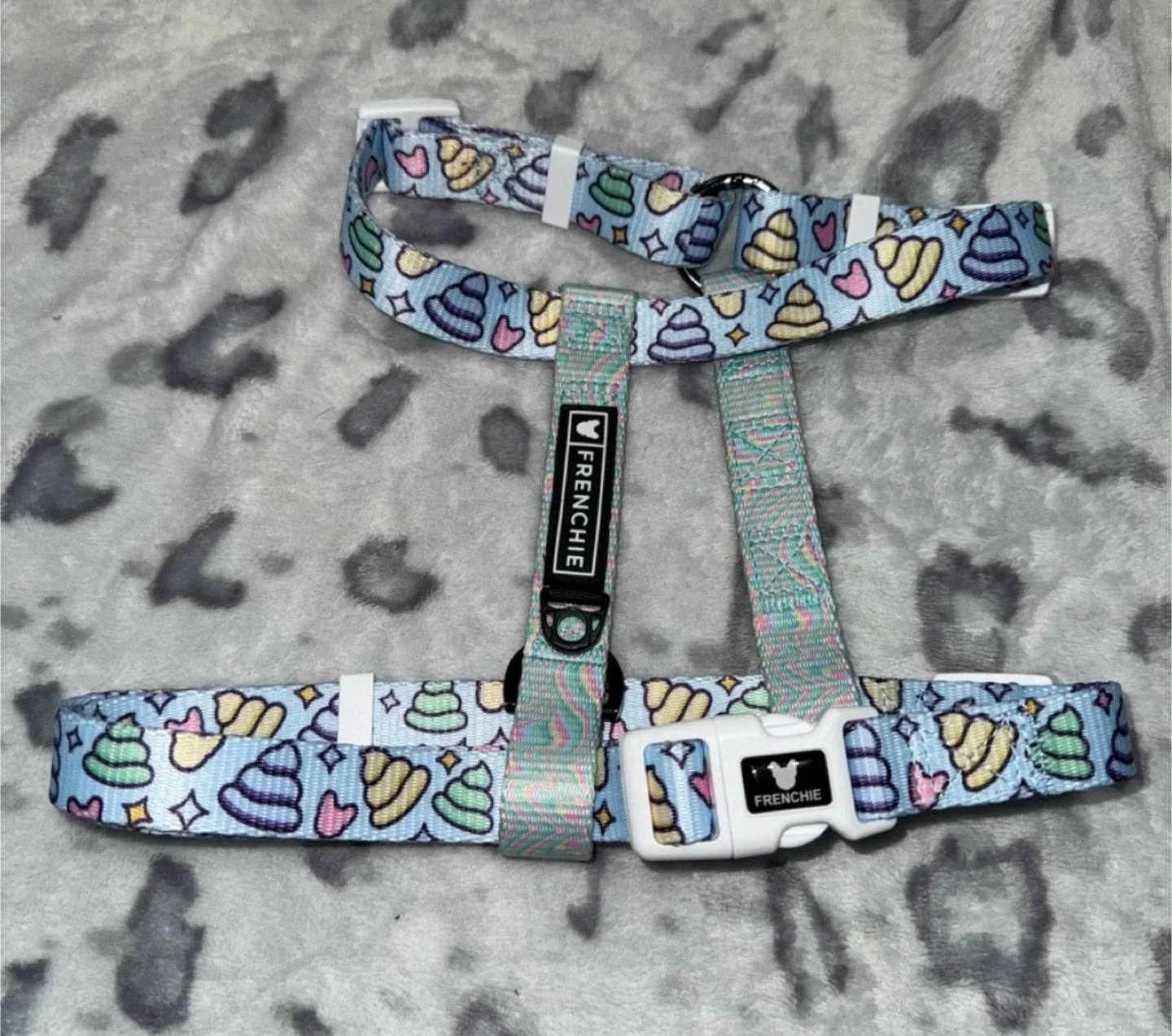 Frenchie Harness and Leash Set image indicator(2)