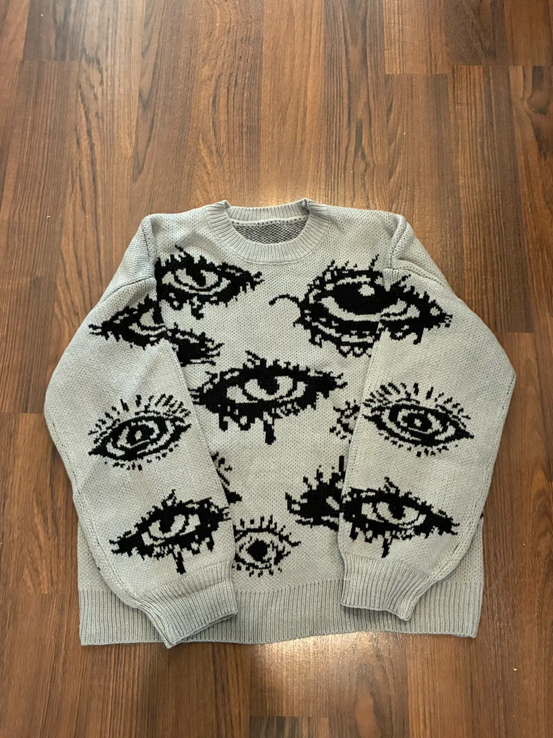 Eye Pattern Knit Sweater