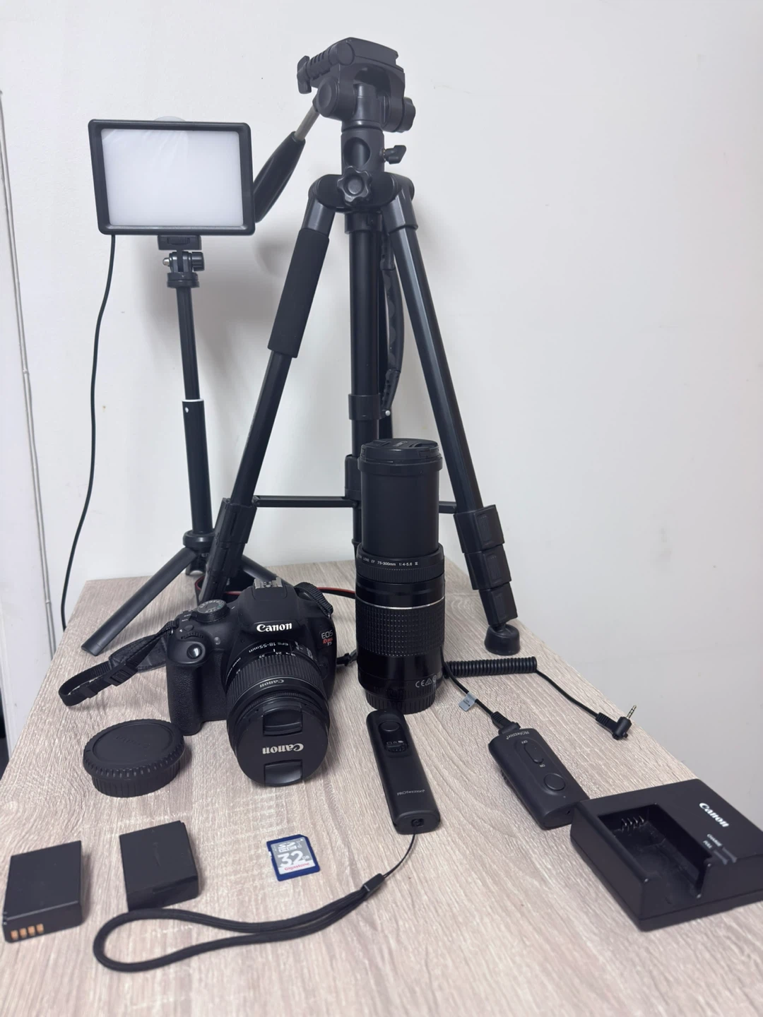 Canon EOS Rebel T5i DSLR Camera Bundle