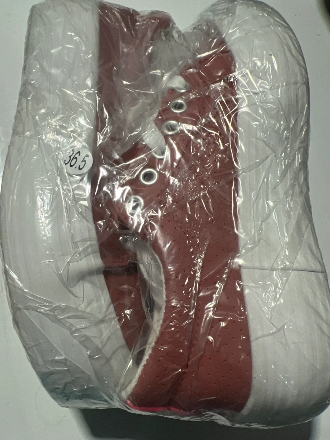 Sneakers - Size 36.5