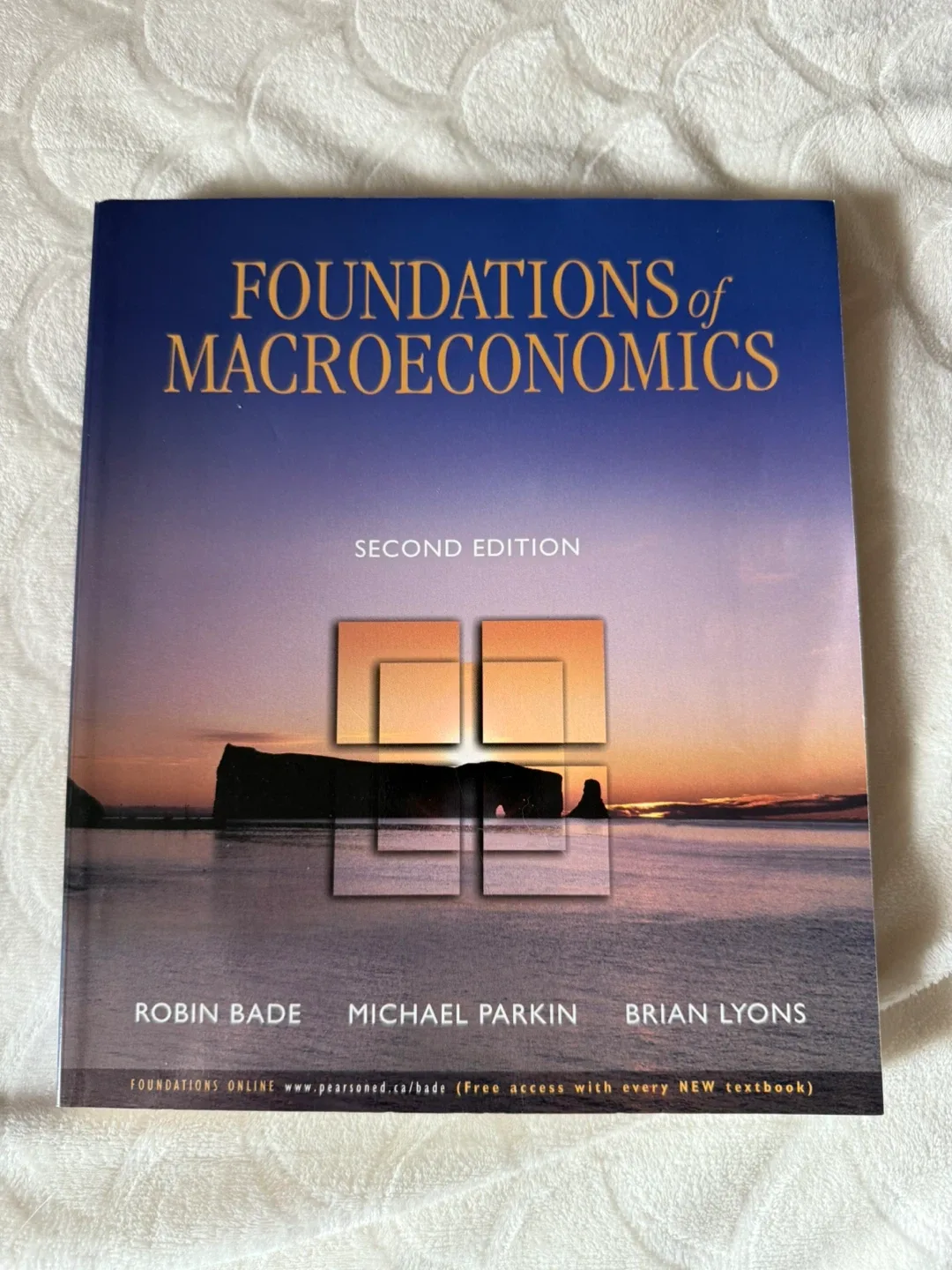 Foundations of Macroeconomics, 2nd Edition