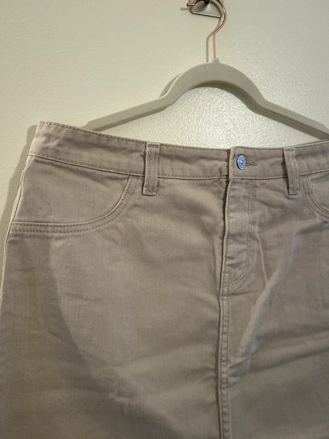 H&M Beige Denim Skirt - Women’s Size US 10 image indicator(3)