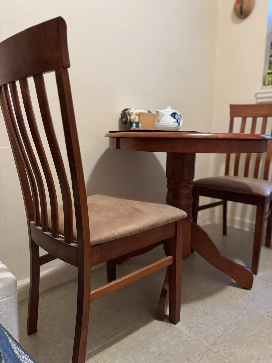 Round Wooden Dining Table w/2 Chairs - photo 4