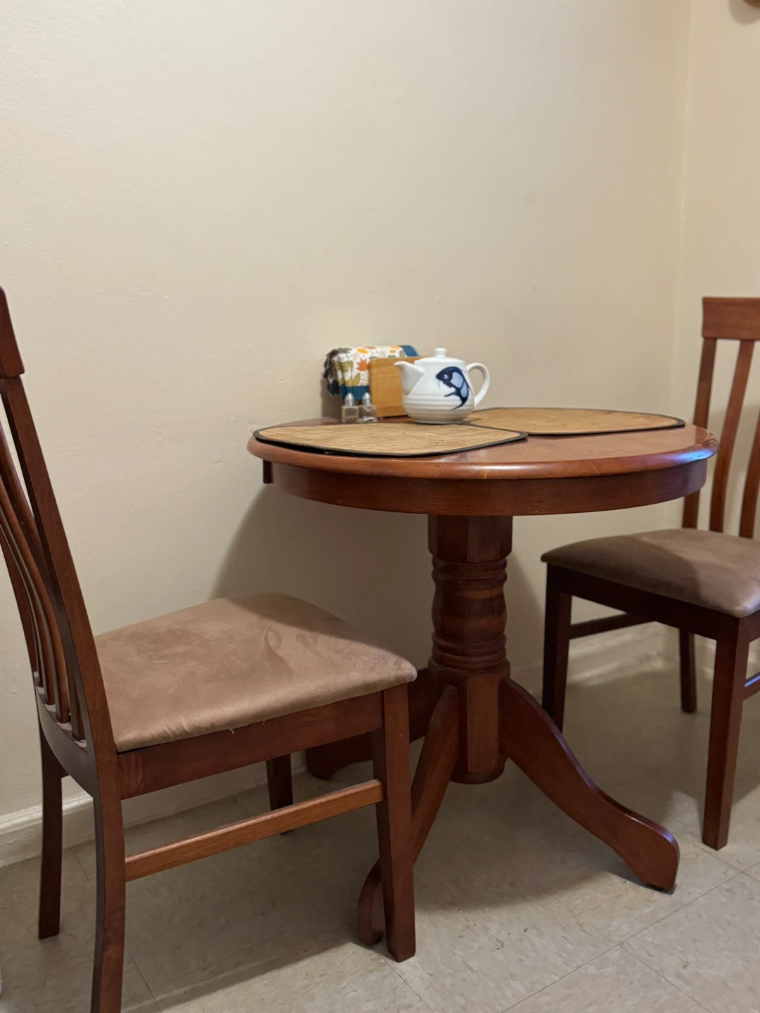 Round Wooden Dining Table w/2 Chairs - photo 2