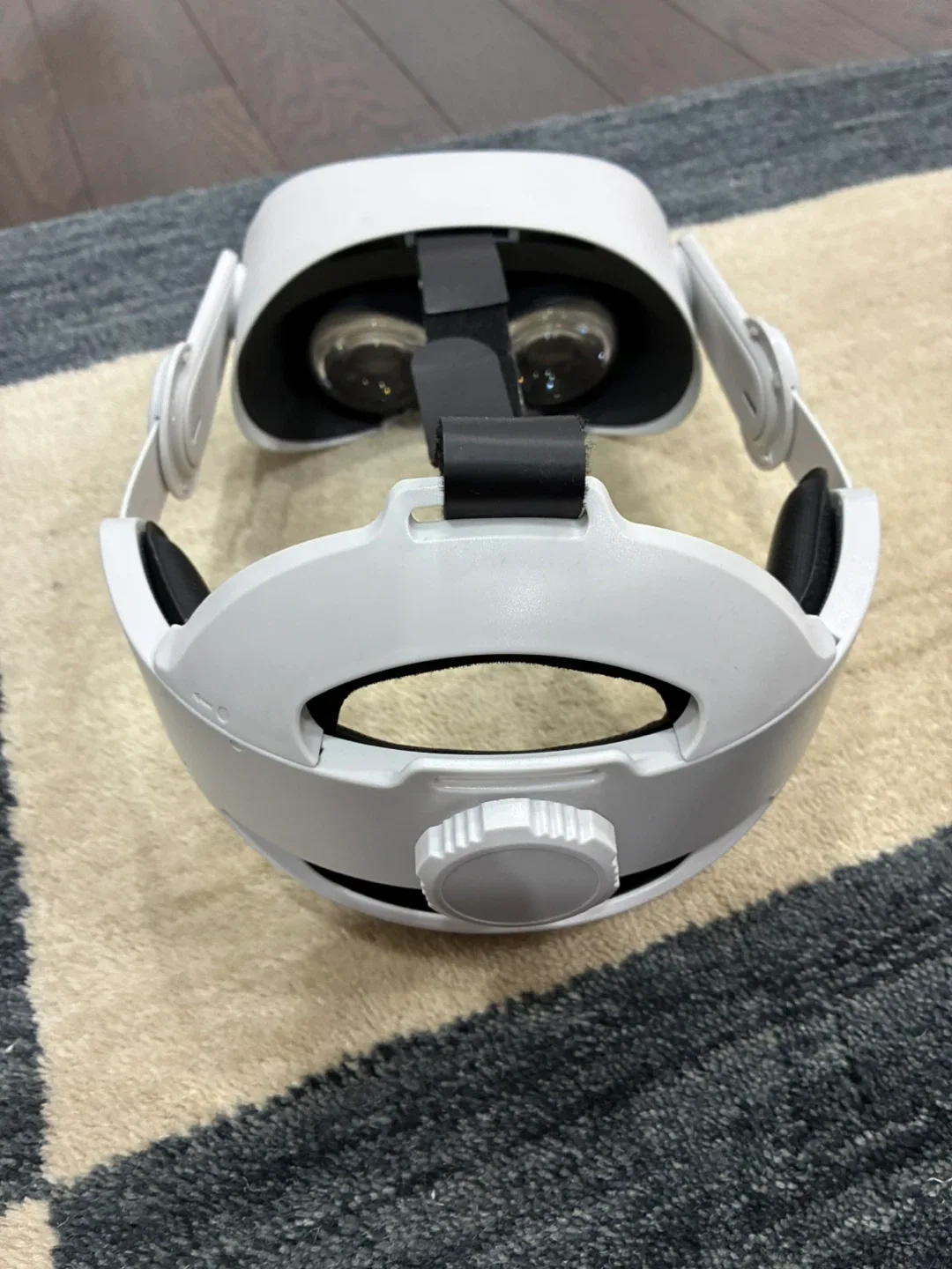 Meta Quest 2 VR Headset - 128GB + adjustable comfort strap image indicator(6)