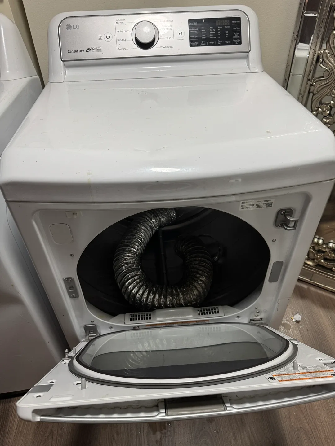 LG White Dryer image indicator(4)