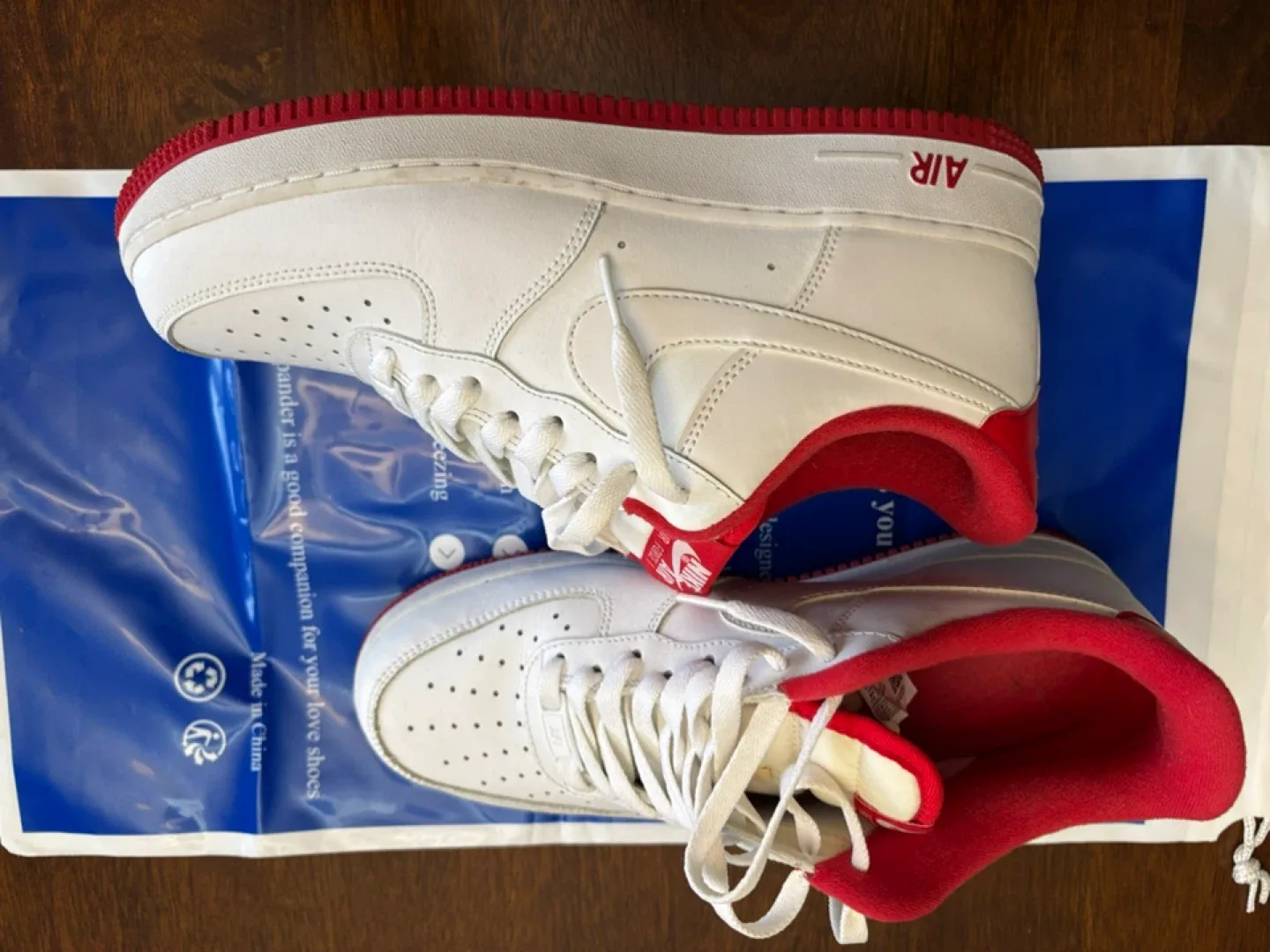 Nike Air Force 1 White/Red image indicator(3)