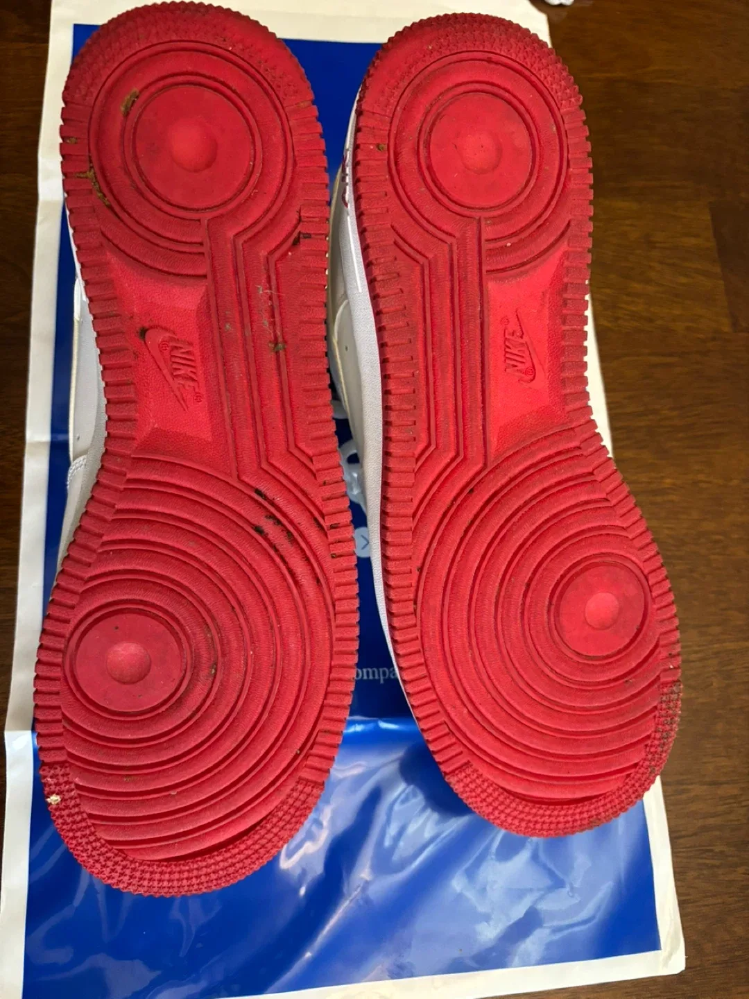 Nike Air Force 1 White/Red image indicator(4)