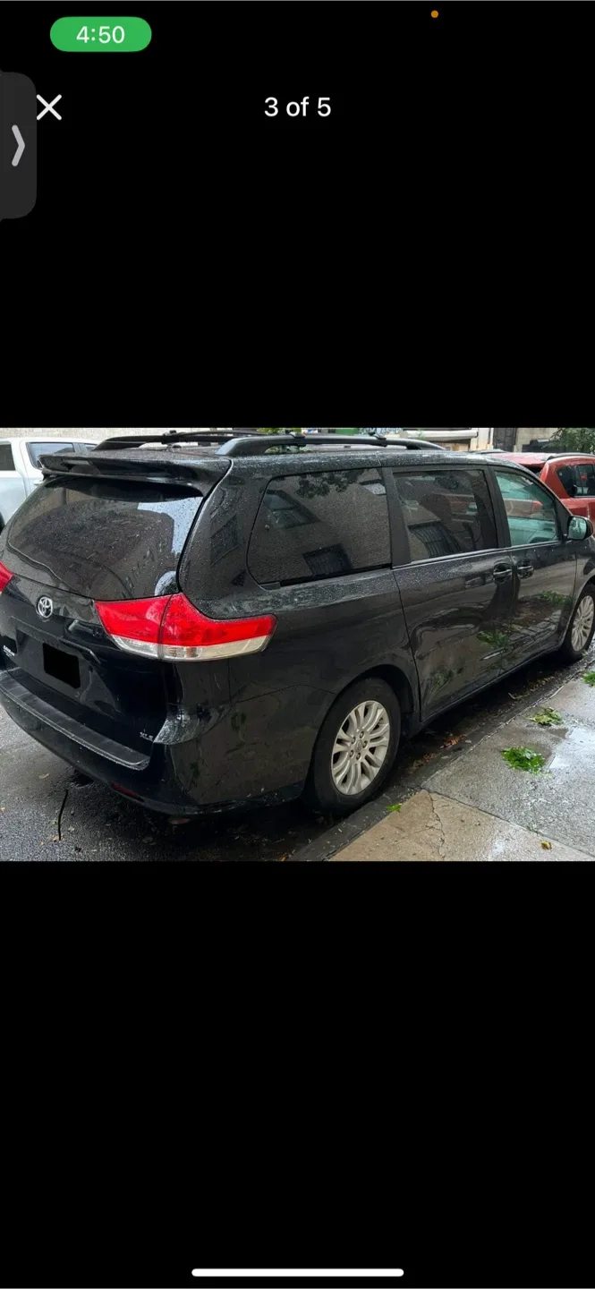 2012 Toyota Sienna xle image indicator(2)