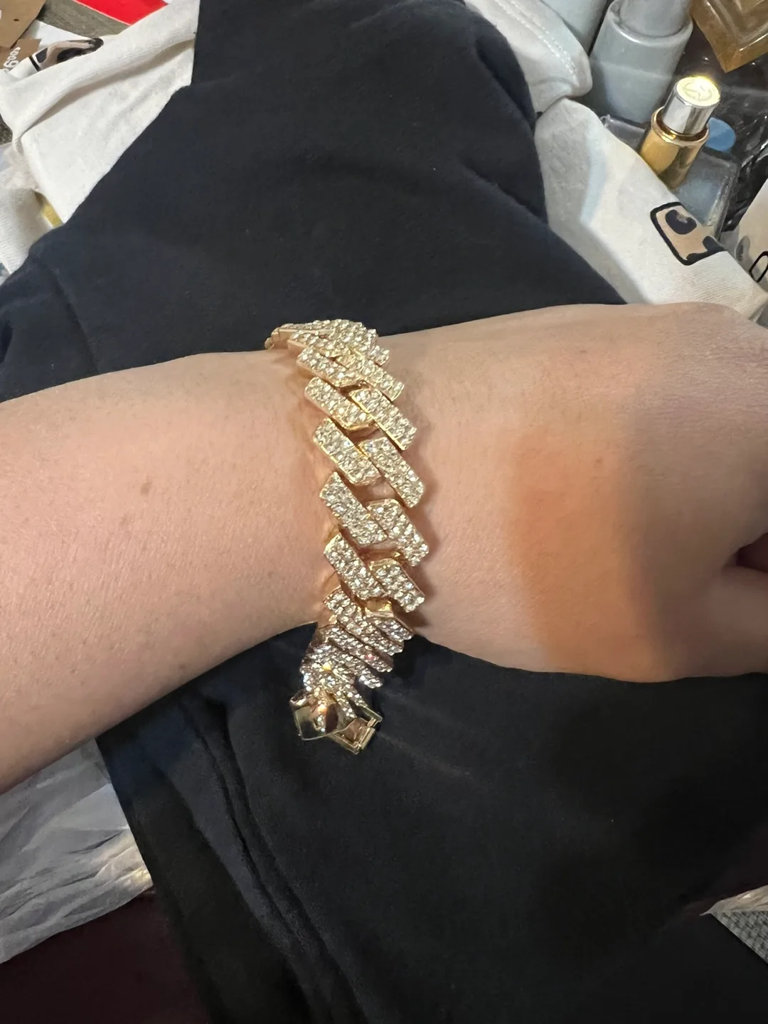 Gold Cuban Link Bracelet image indicator(4)