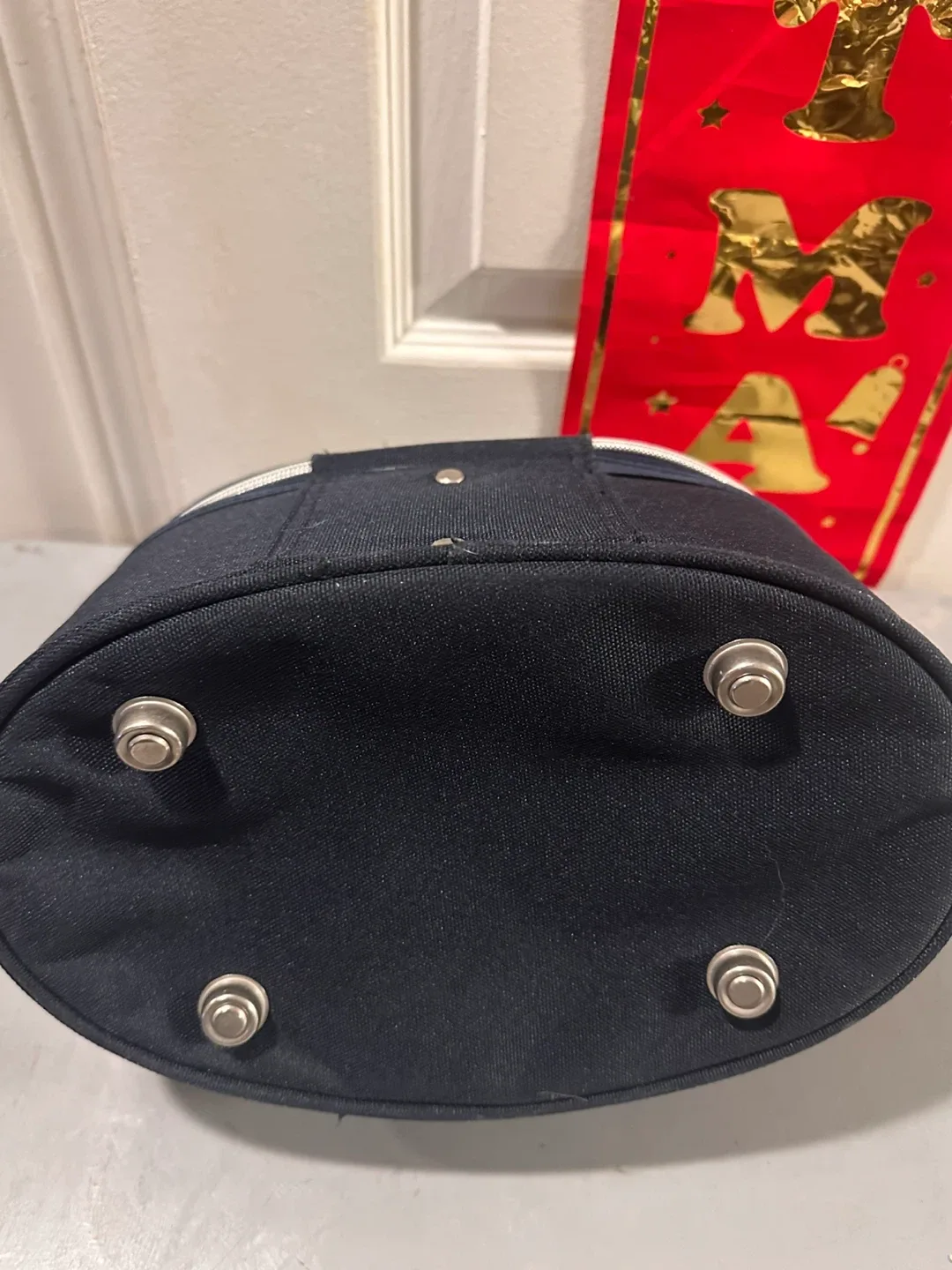 Yonka Paris Vanity Case image indicator(5)