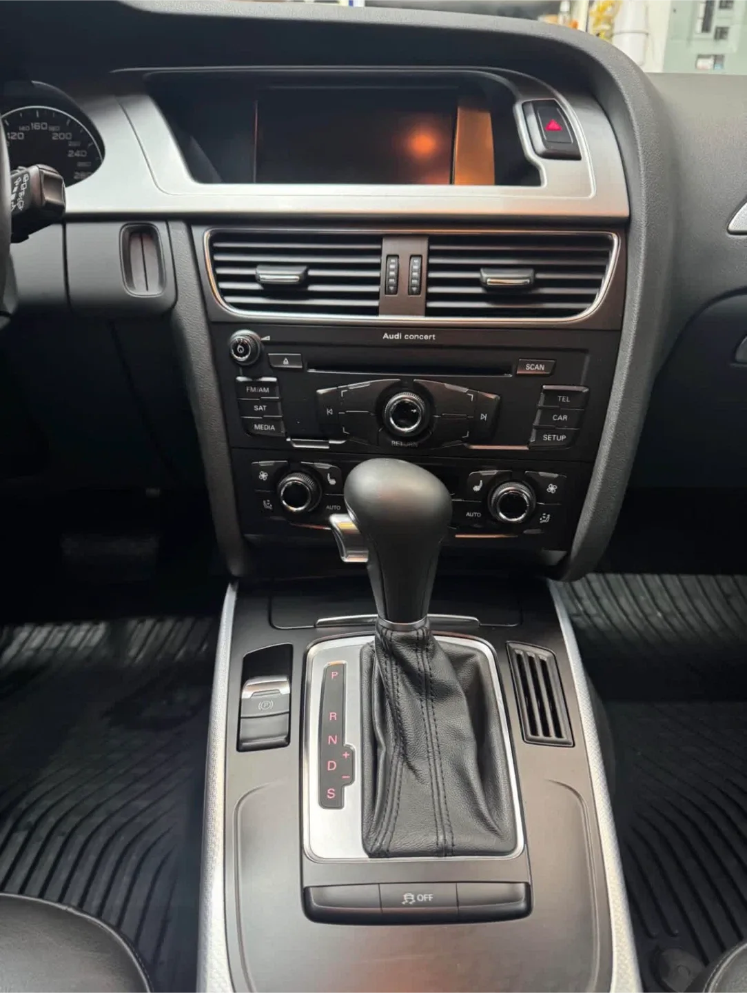 2012 Audi A4 Avant image indicator(10)