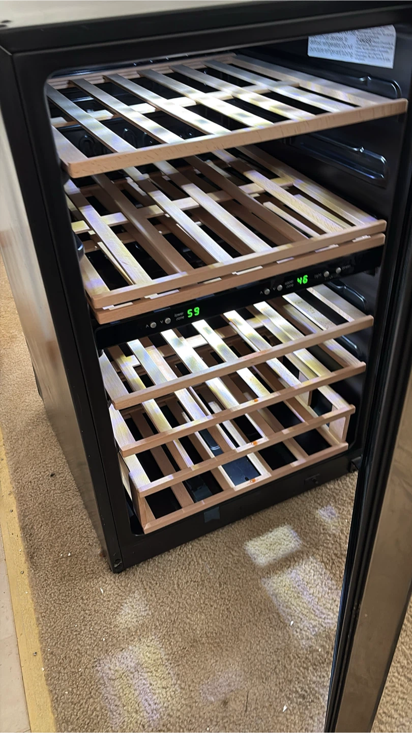 Frigidaire Wine Cooler - photo 2