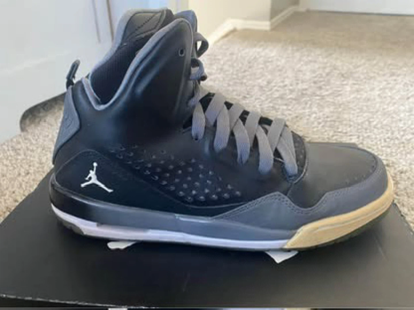 Jordan Flight 45 High Top Sneakers - Size 7Y #Cleanout - photo 3