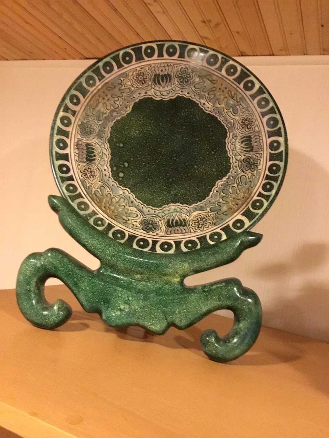Decorative Green Plate with Stand