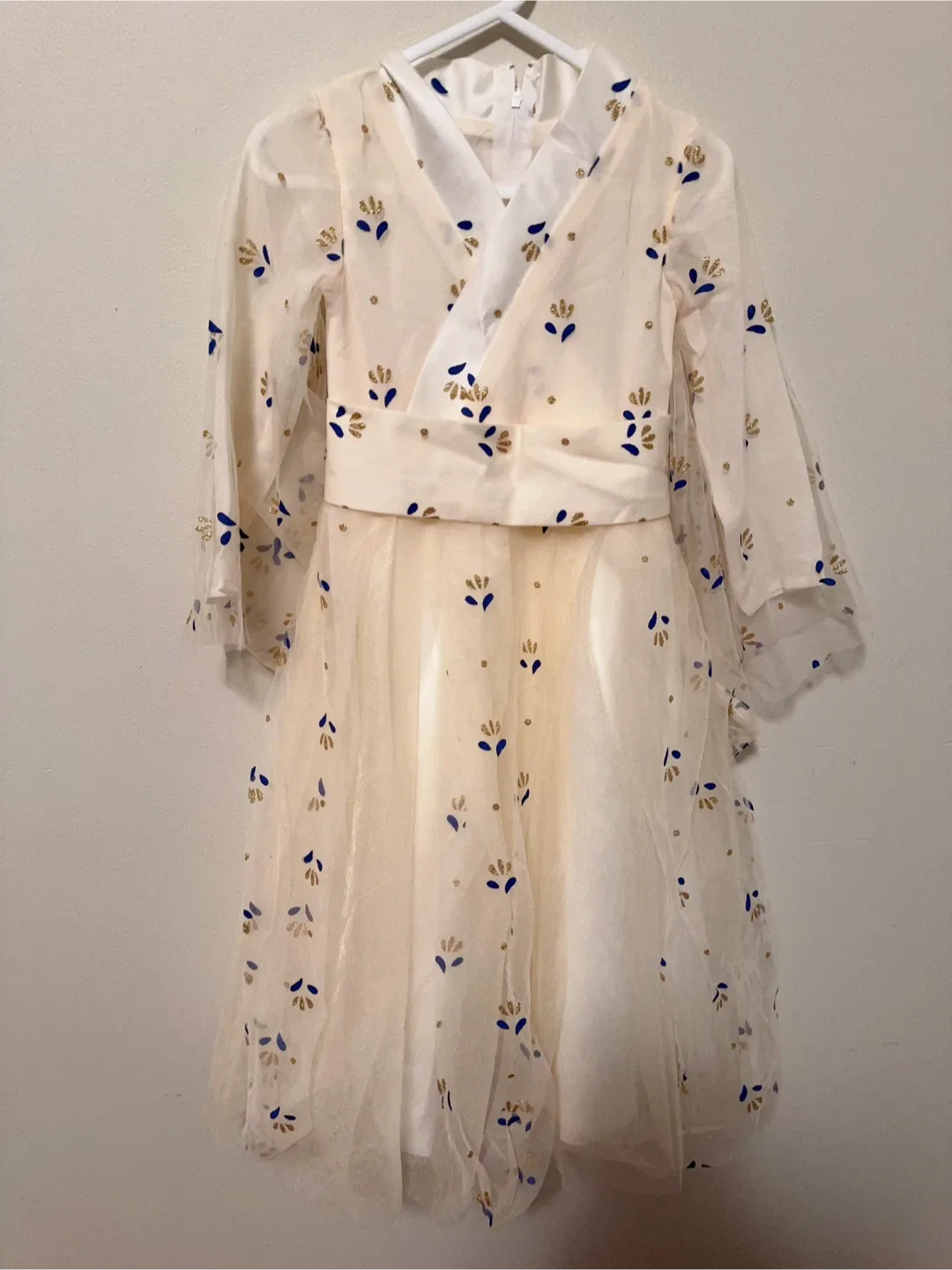 Girls Dress - Size 6-7T