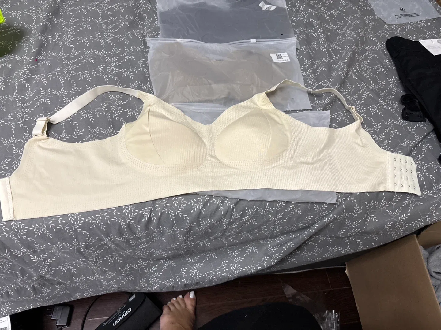 comfy full support Bras - Black & Beige cream - Size XL image indicator(2)