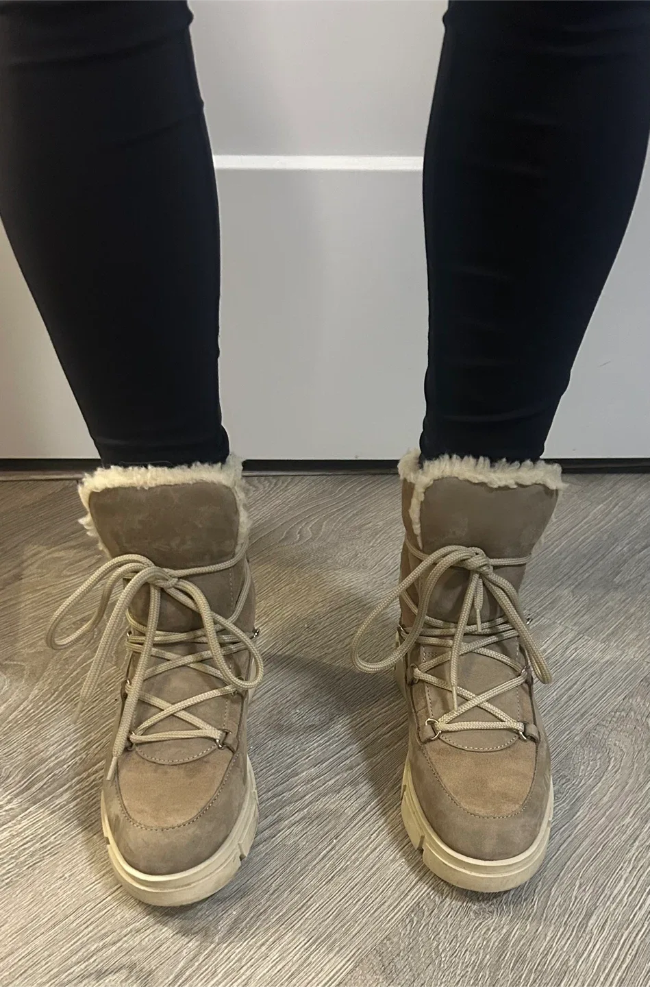 Women's Brex Lace Boot - Size 7