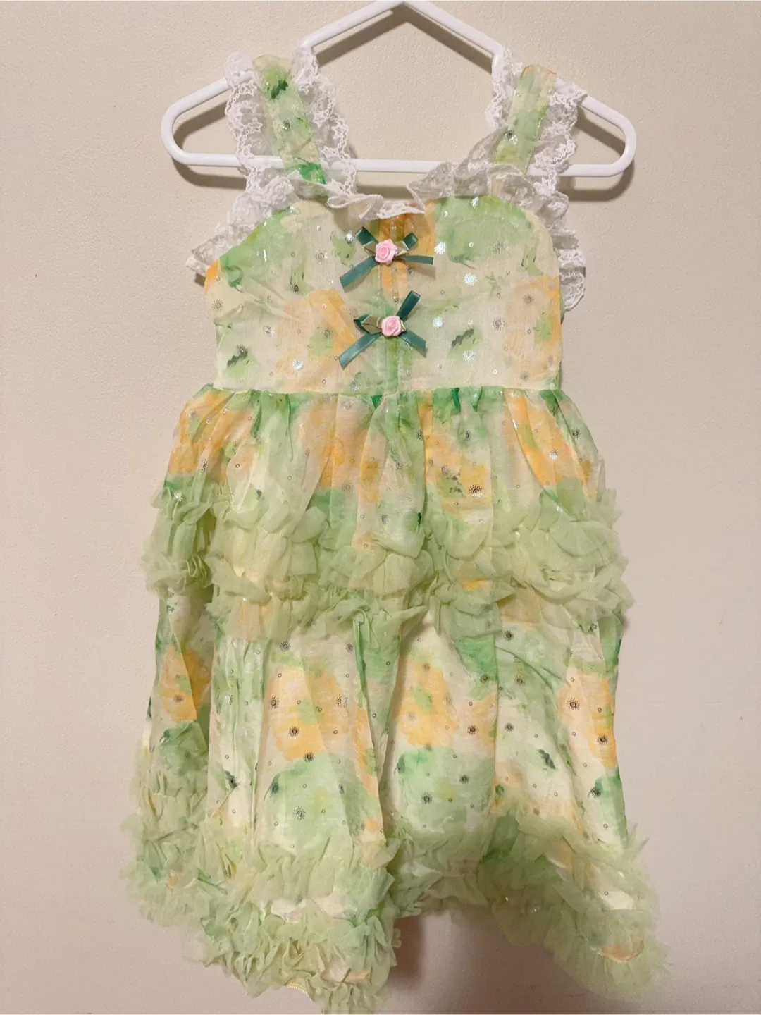 Floral Dress with Lace Details(including hat) Toddler 5-6T