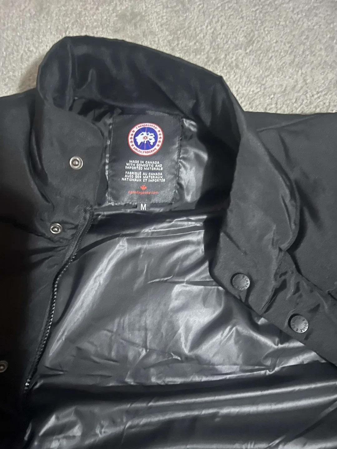 Brand new canada goose image indicator(3)