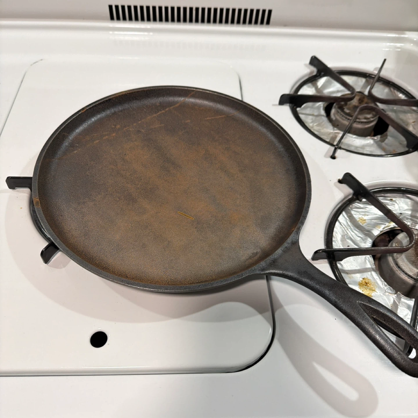 Lodge Cast Iron Griddle with Moose Design - photo 3