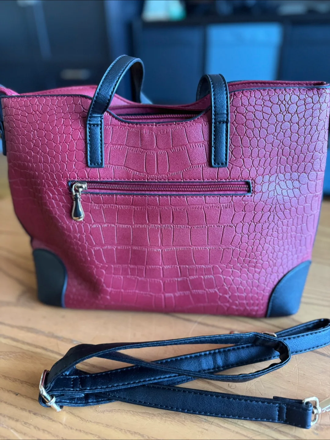 Women Handbag image indicator(4)