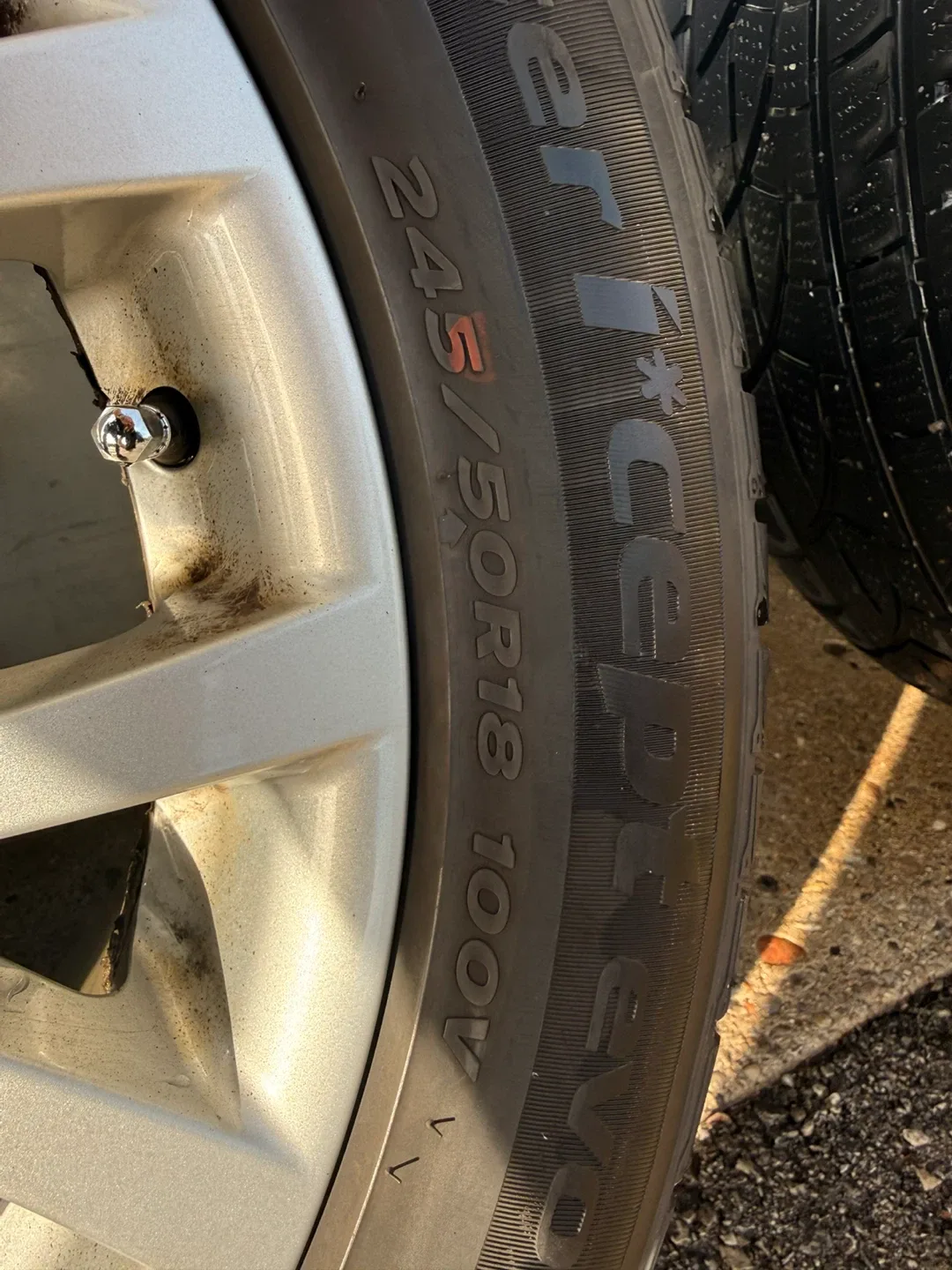 Hankook Winter i*cept evo 245/50R18 Tires - Set of 4 image indicator(5)