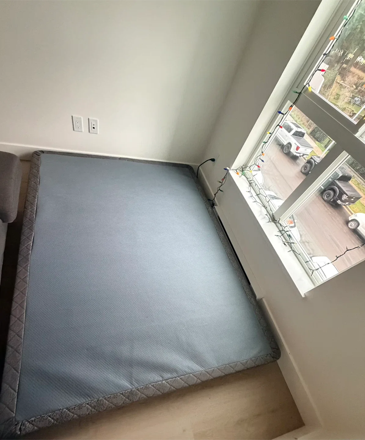 Queen Size Bed Frame - never Used