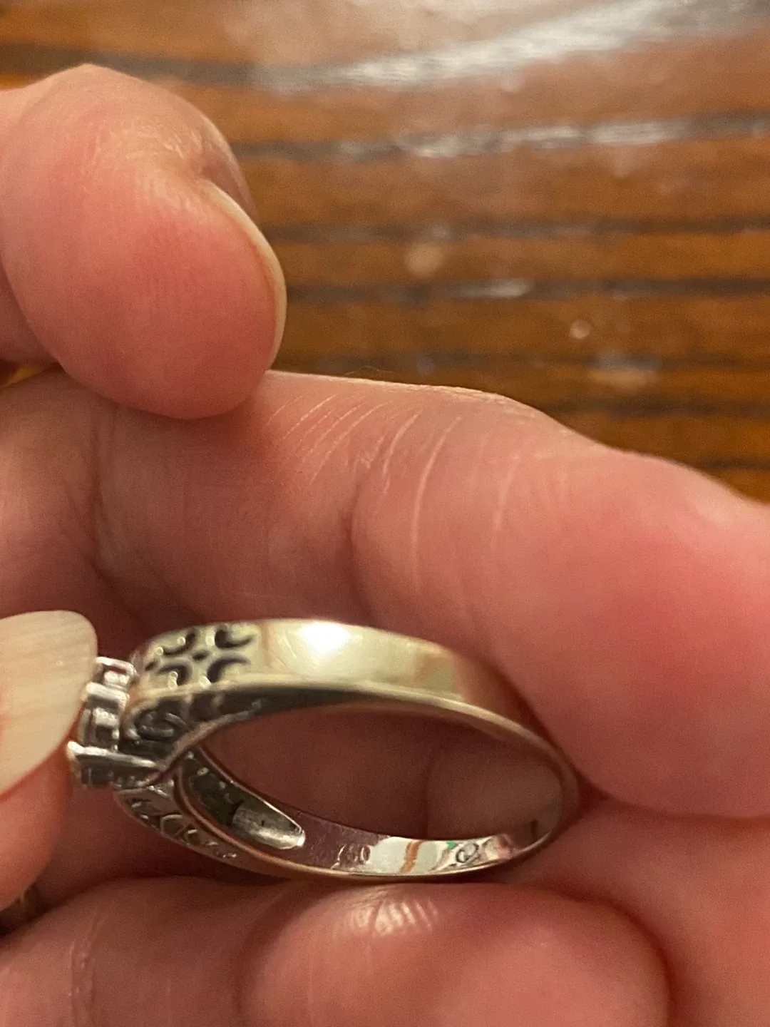 Gold diamond ring. image indicator(3)