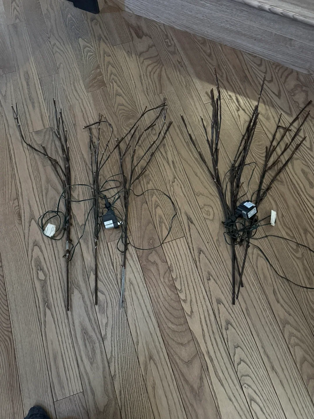 Outdoor Red LED Lawn Stakes - Set of 3 image indicator(3)