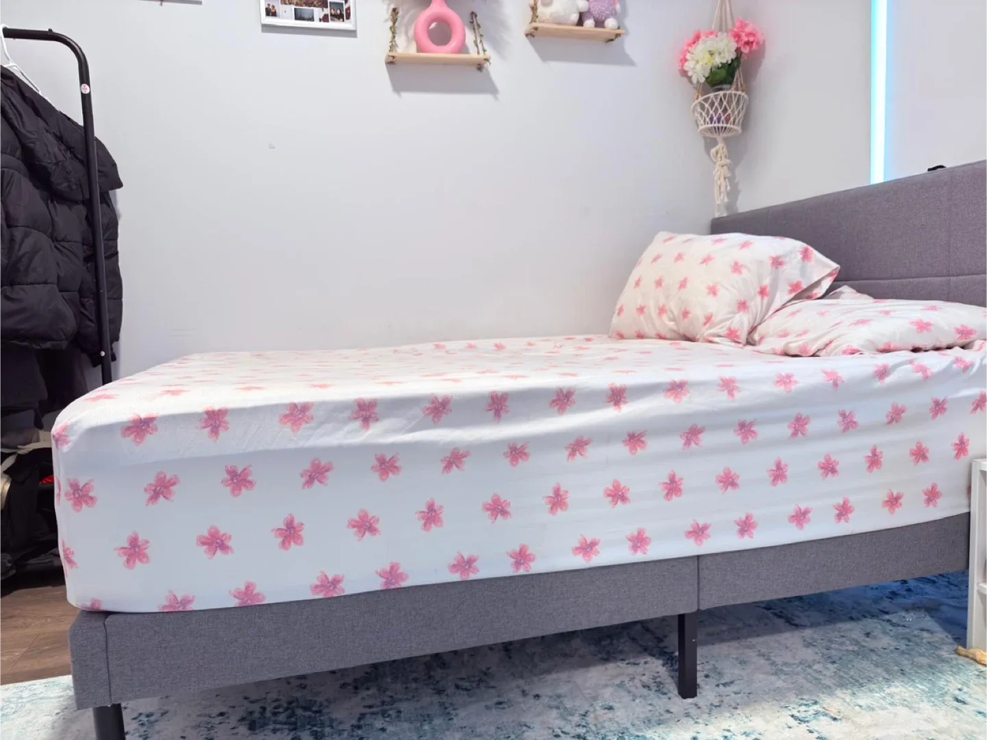 Queen Size Bed Frame with Headboard image indicator(2)