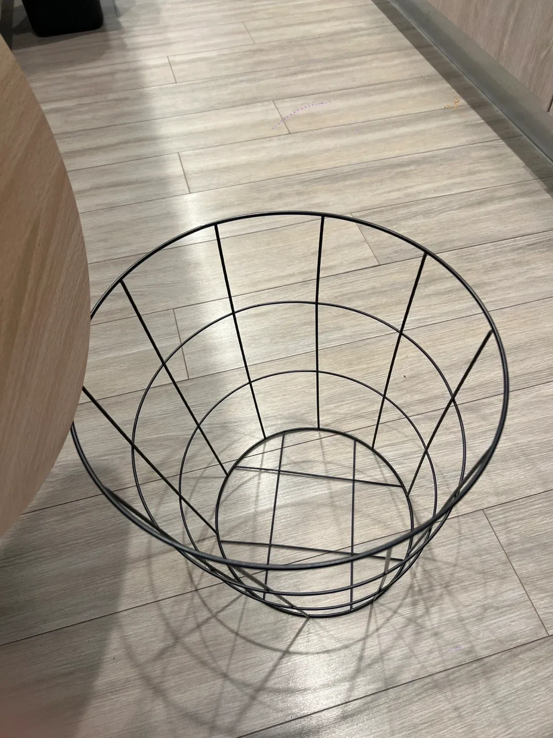 Side Table Basket with Wood Top image indicator(3)