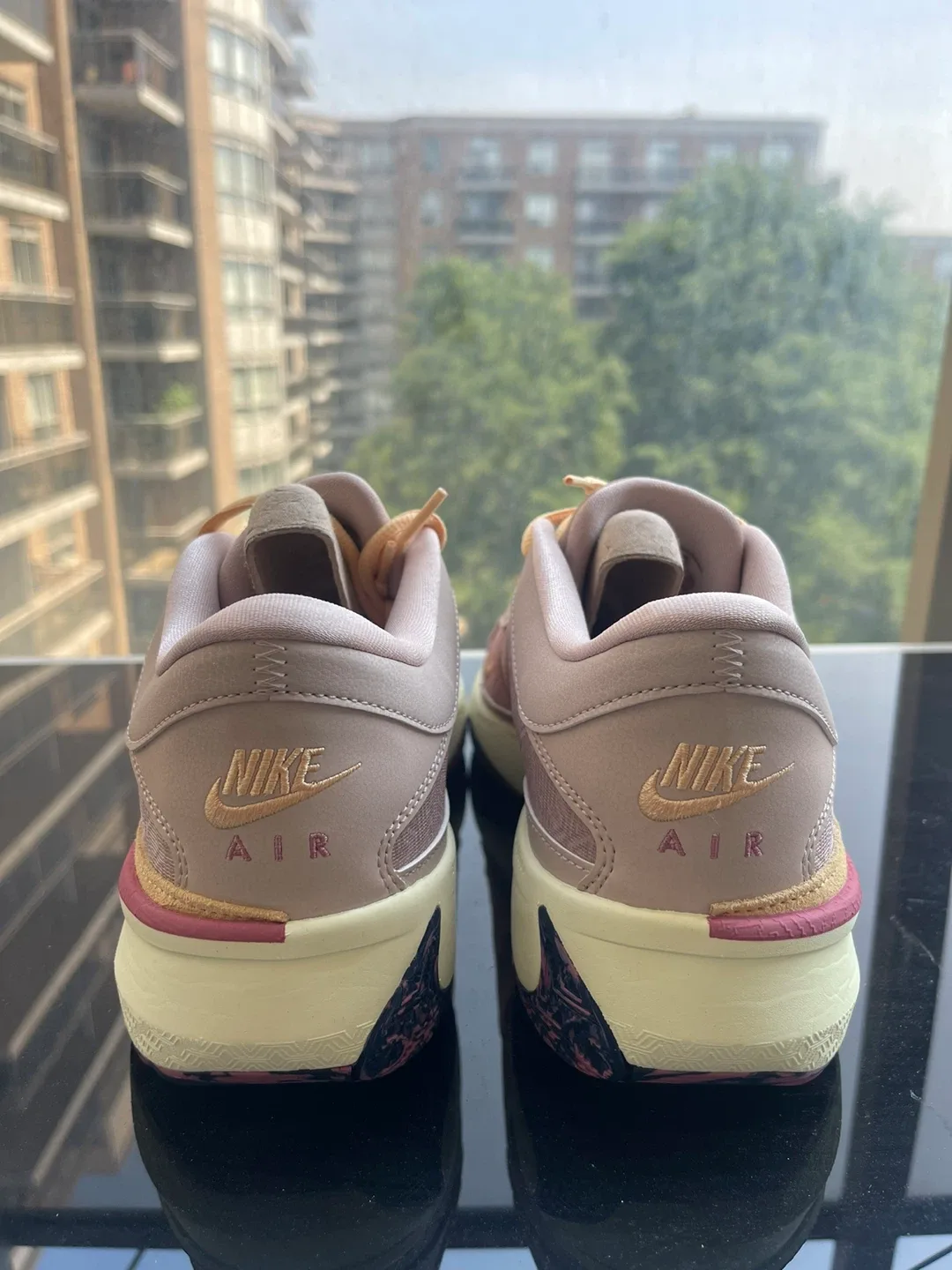 Basketball Shoes image indicator(3)