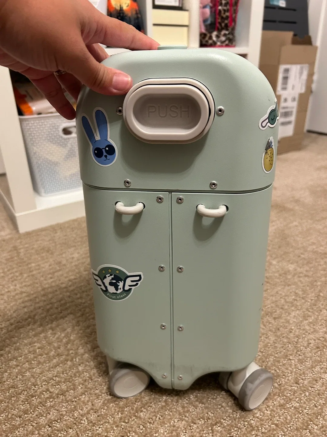 JetKids by Stokke Ride-On Suitcase image indicator(2)